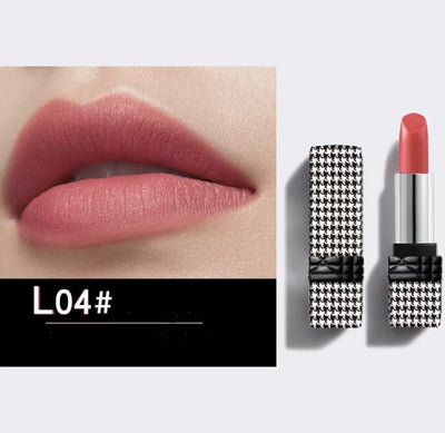 Confidence L04 High Pigmented Matte Lipstick